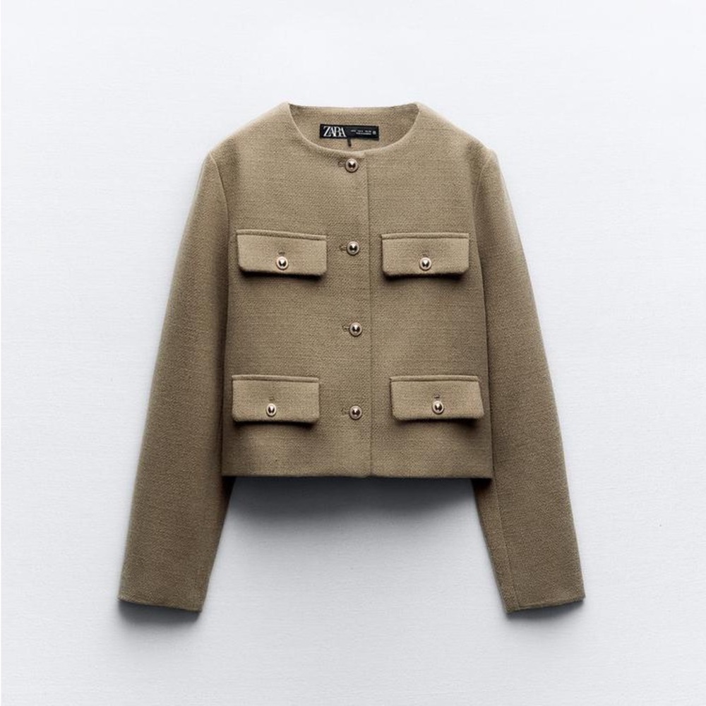 Zara Women's Beige light khaki Cropped Flap Jacket Size S
Button-Up Blazer